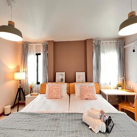 Por Poshtel Kanchanaburi Esterno foto