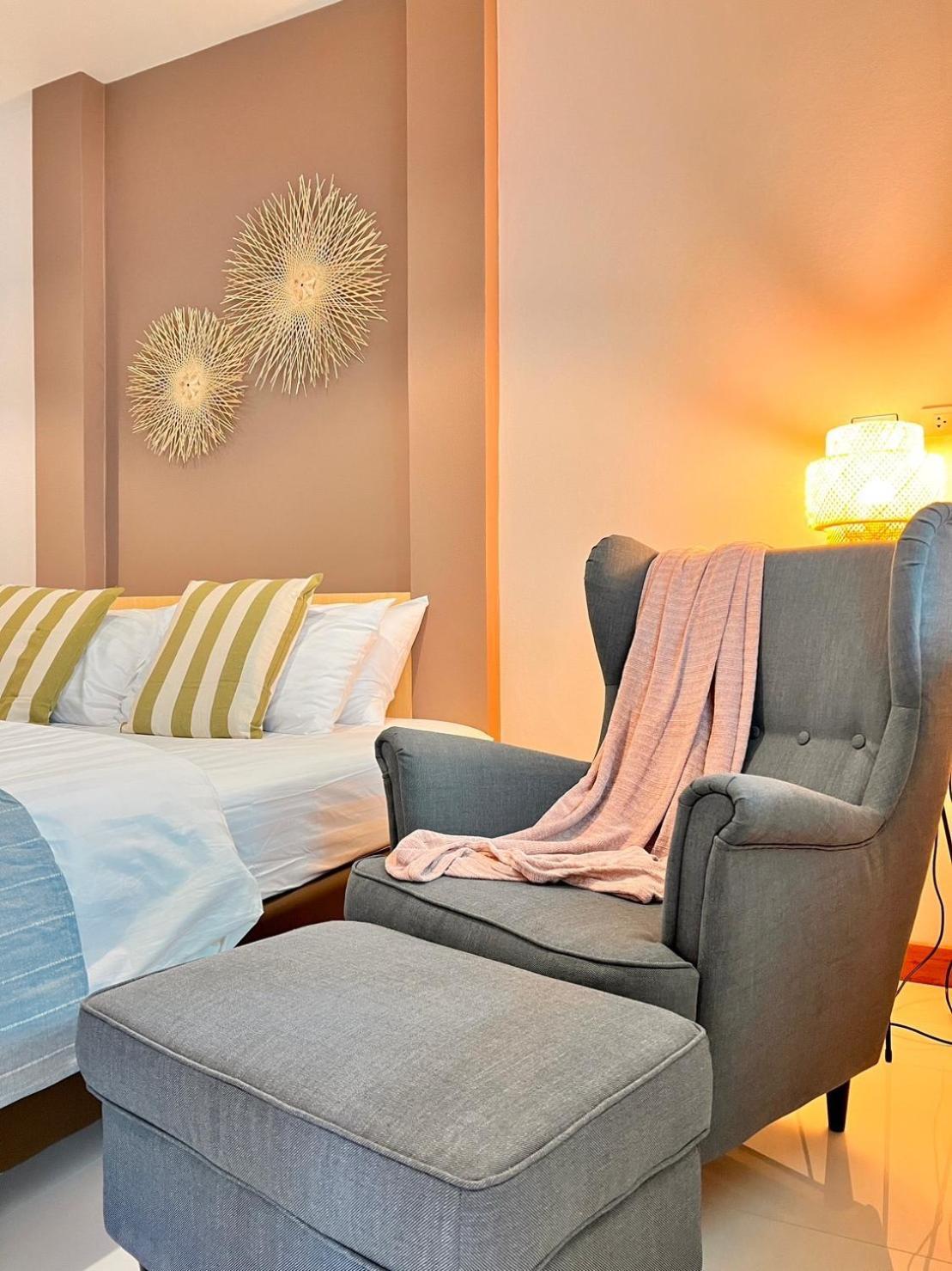 Por Poshtel Kanchanaburi Esterno foto