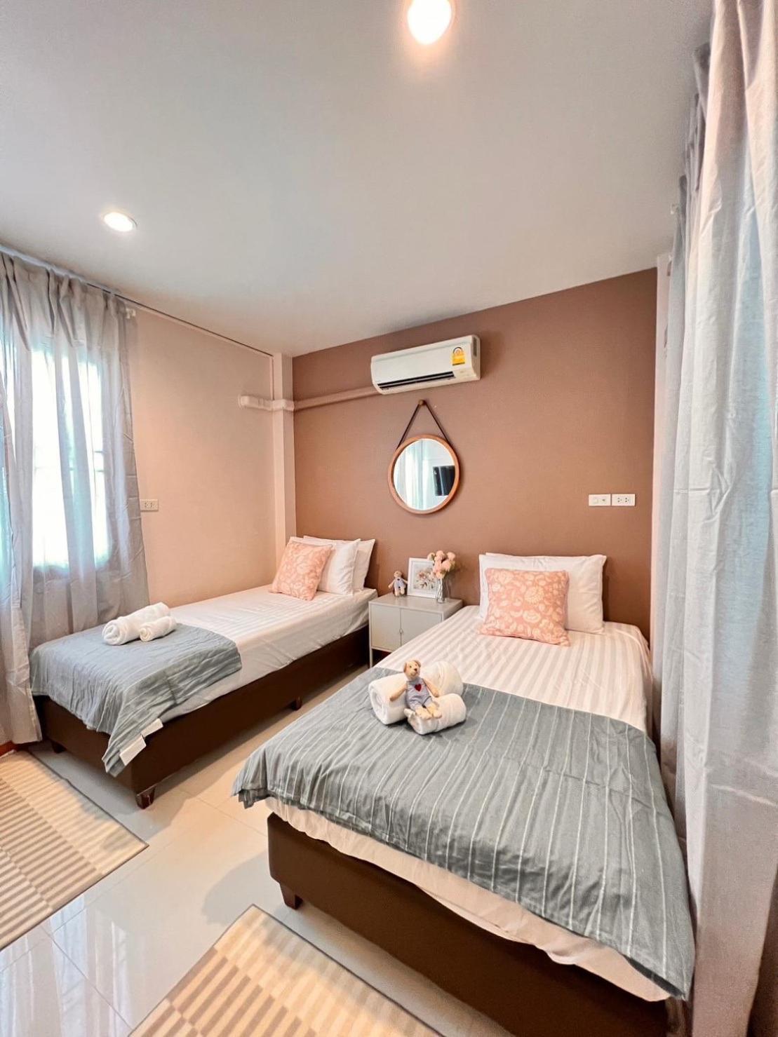 Por Poshtel Kanchanaburi Esterno foto